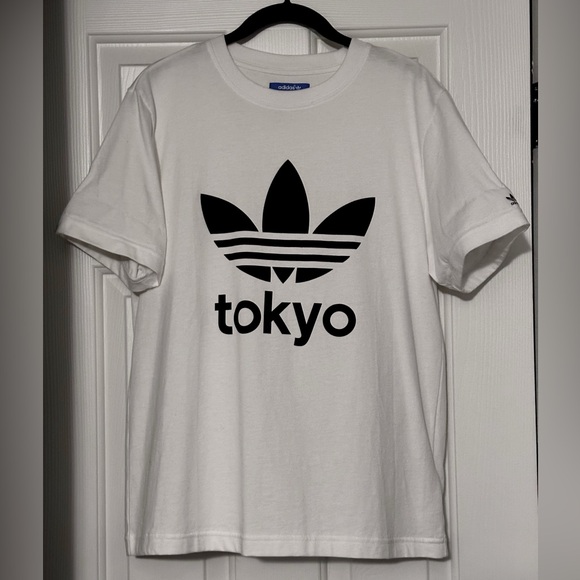 NWOT Adidas Tokyo Logo white tee - Harajuku store exclusive - Picture 1 of 7